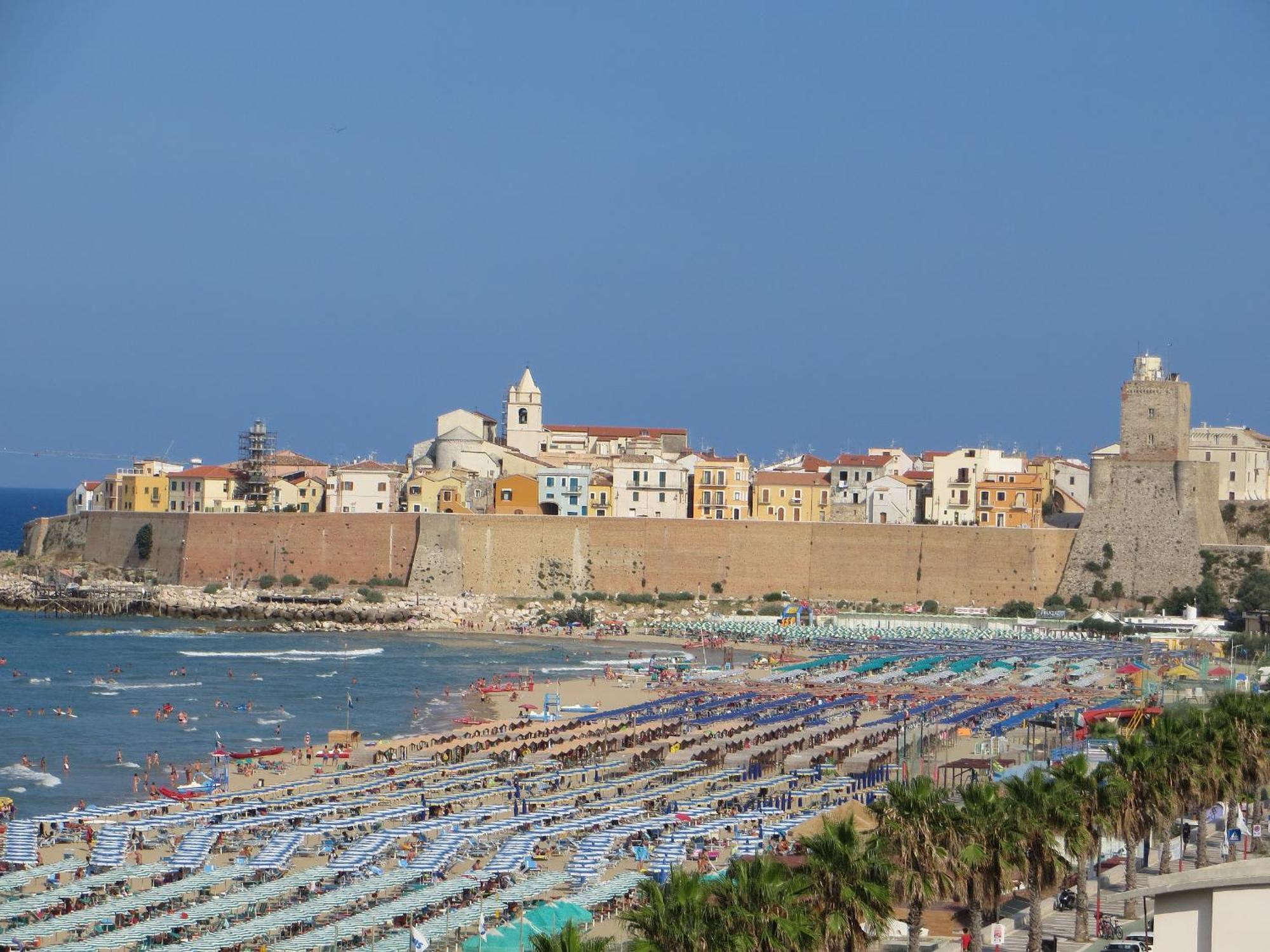 Lumia Hotel Termoli Exteriör bild